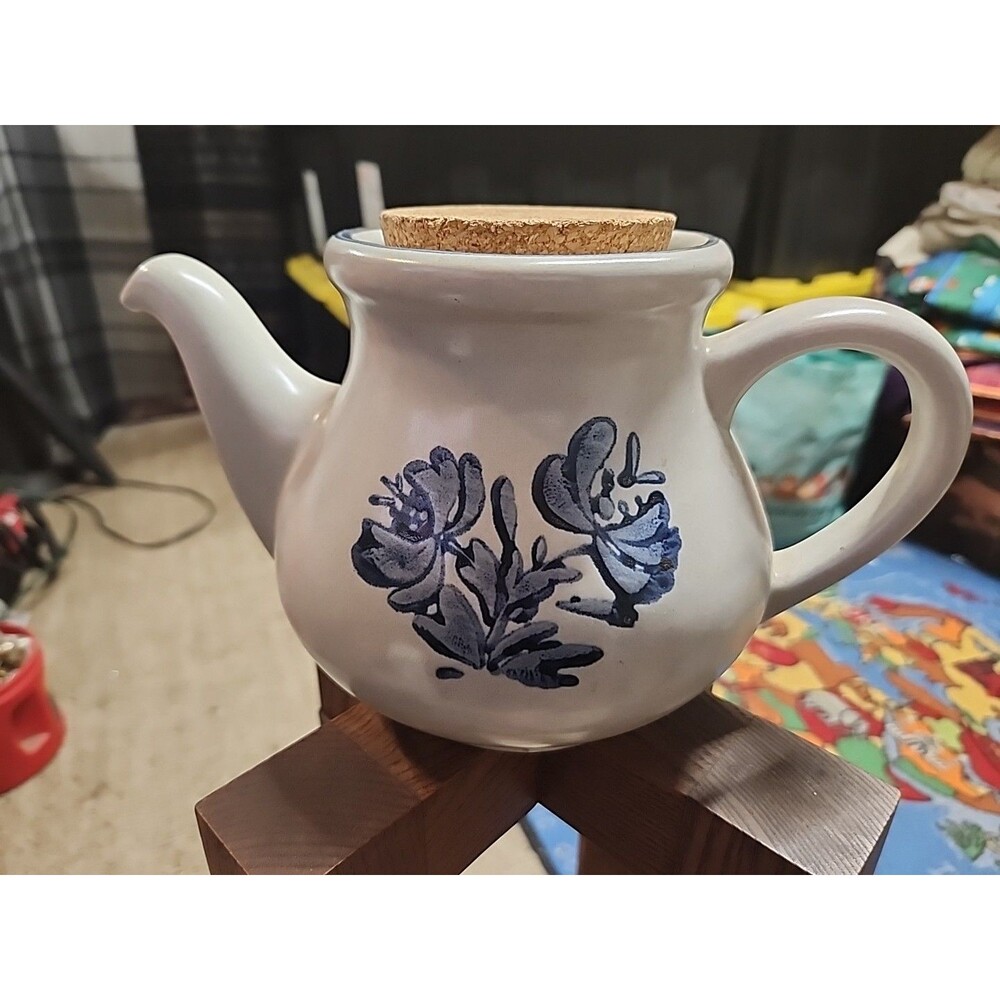 Vintage Pfaltzgraff Yorktowne Stoneware Teapot 5-Cup #550Y